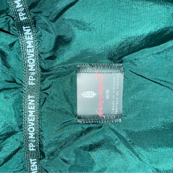 Free People in a Bubble Puffer Vest medium green - Picture 3 of 3